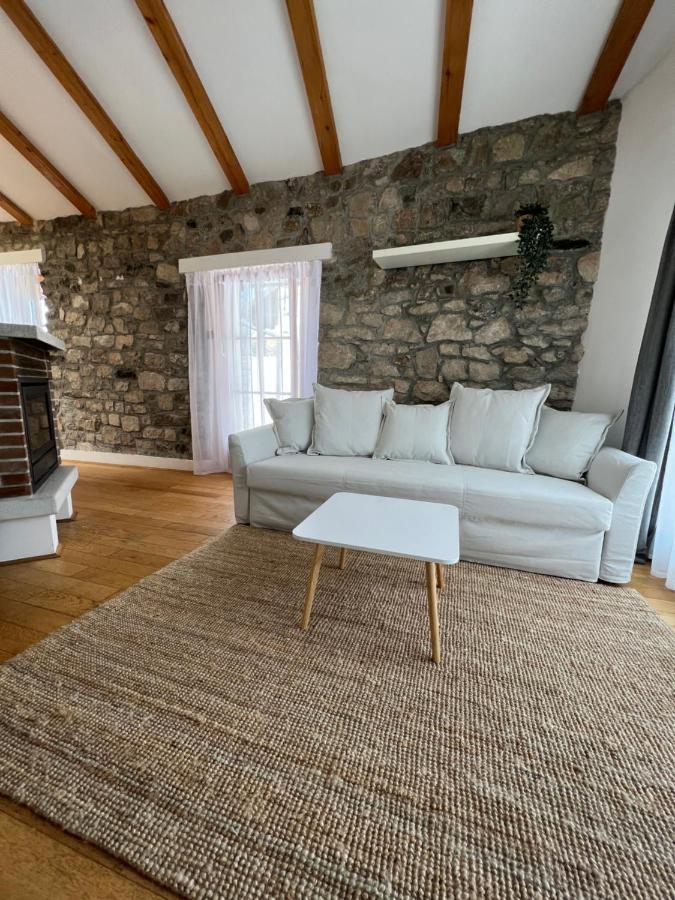 Guesthouse 45 Dutovlje Exteriér fotografie